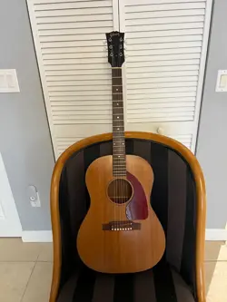 GIBSON LG-0 ACOUSTIC GUITAR CIRCA 1967