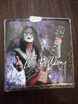 ACE FREHLEY GIBSON GUITAR STRINGS NEW (OLD STOCK)  VINTAGE