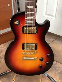 2010 GIBSON LES PAUL STUDIO TOBACCO SUNBURST ELECTRIC GUITAR W HARD CASE USA