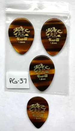 PICKS PRO PLEC (4 PICKS- 1.5MM)) PG-37