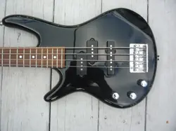 IBANEZ MIKROS  LEFT HAND BASS, ROSEWOOD FRETBOARD,  + GIBSON GIG CASE