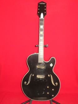 SILVERTONE 1966 BLACK 1446 CHRIS ISAAK BODY & NECK HARMONY
