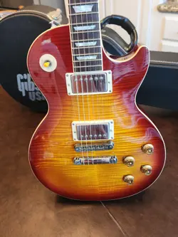 GIBSON LES PAUL 2002 STANDARD AAA FLAME TOP W/ 57 CLASSICS ORIG CASE