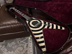 GIBSON ZAKK WYLDE FLYING V - 2010