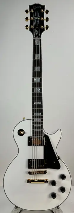 GIBSON CUSTOM LES PAUL CUSTOM ELECTRIC SOLIDBODY GUITAR, ALPHA WHITE