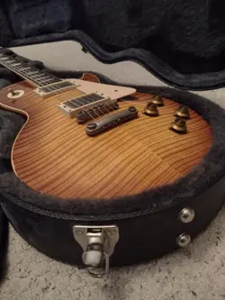 2007 GIBSON LES PAUL STANDARD LEMON BURST RELIC R9