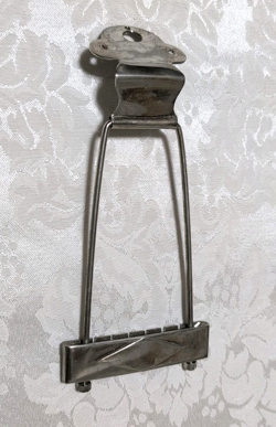 GIBSON VINTAGE TRAPEZE CLOVER TAILPIECE