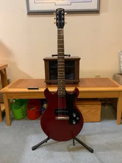 GIBSON MELODY MAKER ELECTRIC GUITAR.  CLASSIC, 65-66.