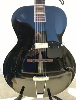 VINTAGE 1950S GIBSON L-50 ARCHTOP GUITAR