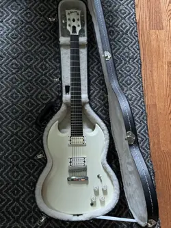 2013 GIBSON SG BARITONE (RARE)