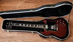 VINTAGE GIBSON SG ELECTRIC GUITAR, BEAUTIFUL CONDITION WITH CASE,2005,NASHVILLE