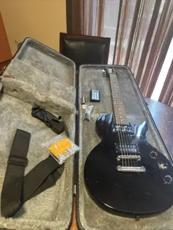 EPIPHONE LES PAUL SPECIAL MODEL ELECTRIC GUITAR BLACK W/ CASE & ACCESSORIES
