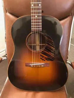 GIBSON J45 LEGEND ACOUSTIC GUITAR