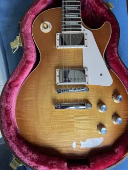 MINT 2023 GIBSON LES PAUL STANDARD '60S UNBURST - 9.65LBS - ORIGINAL CASE - SAVE