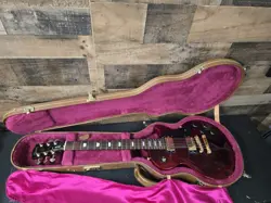 2000 GIBSON LES PAUL STUDIO W/ OHSC TRANSLUCENT CRIMSON GOLD HARDWARE.