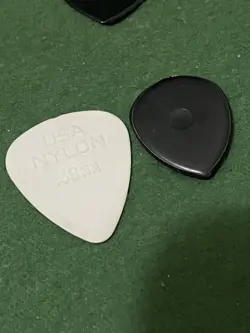 GUITAR PICKS LOT
