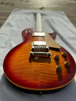 50'S NECK HERITAGE