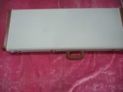 CANADIAN MADE CASE FOR FENDER TELE/STRATO NEW BEST APPOINTED $119.90