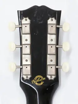 ACOUSTIC GUITAR 1960