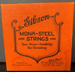 VINTAGE GIBSON MONA-STEEL BRONZE GUITAR STRINGS G OR 3RD NO. 139 BOX & 5 STRINGS