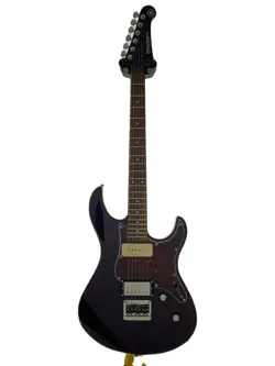 GUITAR/STRATOCASTER
