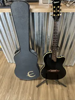 EPIPHONE MODEL CHET ATKINS W/HARD CASE