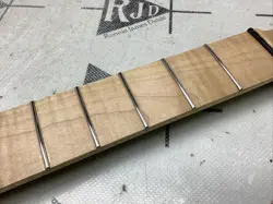 FLAME MAPLE GIBSON