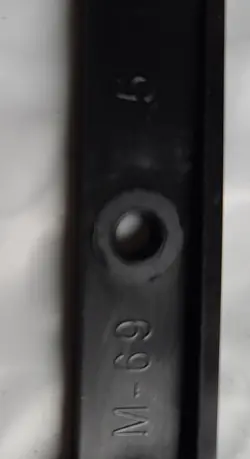BLACK NECK