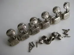 FENDER STRATOCASTER TUNERS