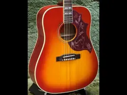 GIBSON HUMMINGBIRD AGED