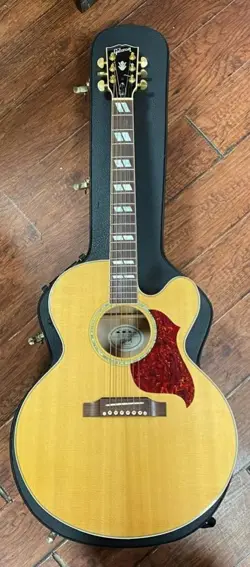 CUTAWAY ACOUSTIC