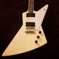 *US893
