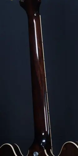 EXCLUSIVE MODEL ES-335
