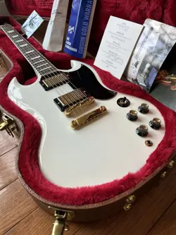 2018 GIBSON SG LIMITED EDITION GOLD HARDWARE - ALPINE WHITE