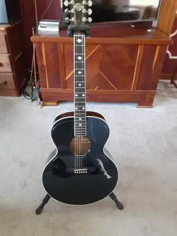 COLLECTABLE HARLEY-DAVIDSON GIBSON