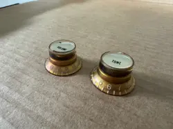REFLECTOR KNOBS