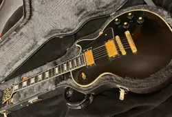 CUSTOM BLACK MADE