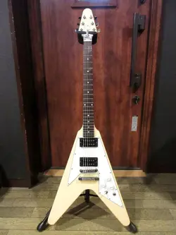 GIBSON CUSTOM SHOP JAPAN LIMITED RUN 70S FLYING V CLASSIC WHITE 2019