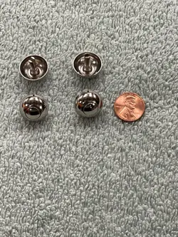 NICKEL GUITAR CASE AND AMPLIFIER STUD FEET FOR FENDER/GIBSON/AMPEG, SET OF FOUR