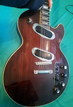 PE-520 GIBSON LES