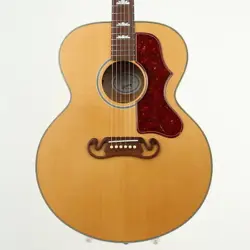 GIBSON SJ-200 SUTDIO NA 2010