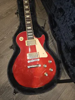 TRANSLUCENT CHERRY USED
