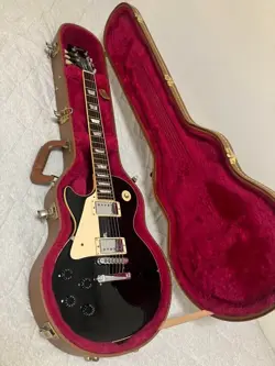 GIBSON LES PAUL TRADITIONAL BLACK WITH HARD CASE JAPAN F/S