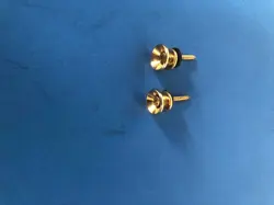 BUTTONS. GOLD