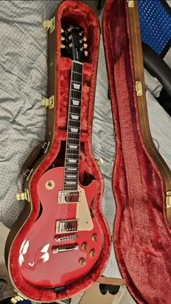 GIBSON LES PAUL STANDARD 50S CARDINAL RED