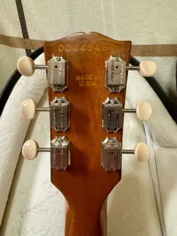 GUITAR TOBACCO SUNBURST