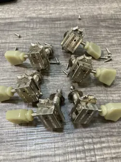 BUTTONS 47