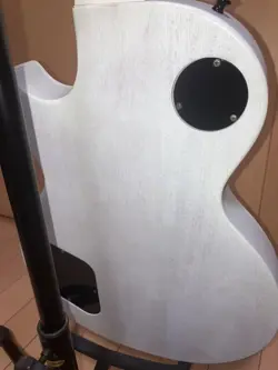 LES PAUL LPJ