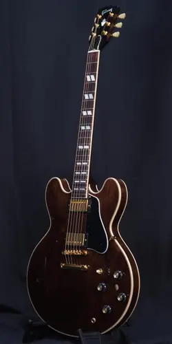 WALNUT WITH