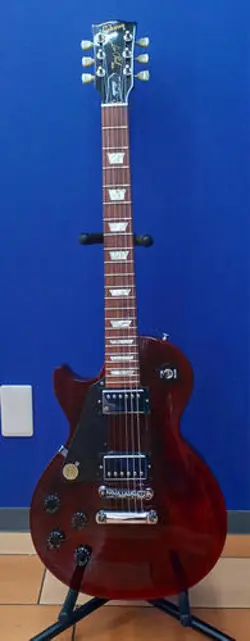 STUDIO LEFT-HANDED CHERRY